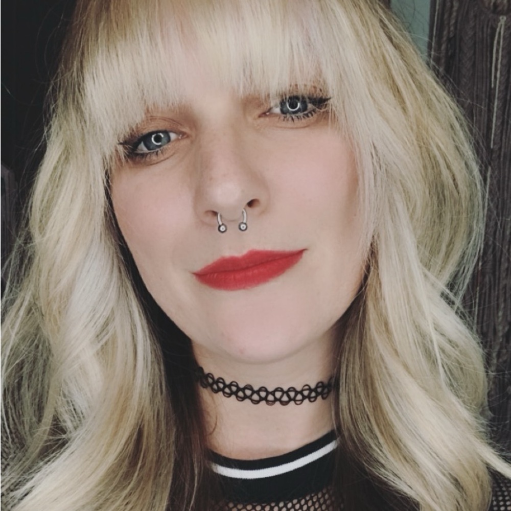 Meet your Posher, Jessica